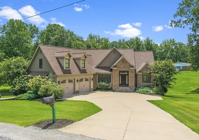 1st image of 580 Skyline Dr, Huntingdon, TN 38344 | MLS# 3302563