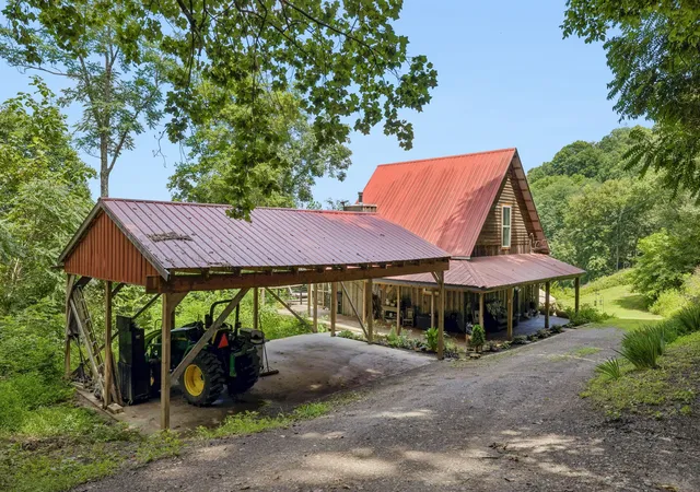 2nd image of 225 Grishom Ln, Granville, TN 38564 | MLS# 3305310