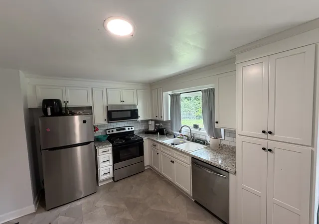 2nd image of 1201 Raby Ave, Shelbyville, TN 37160 | MLS# 3305841