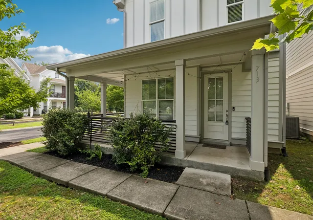 Photo 4 of Single family home for sale at 713 Cottage Park Dr, Nashville, TN 37207 | MLS# 3305709 | Listing updated on 2026-08-31