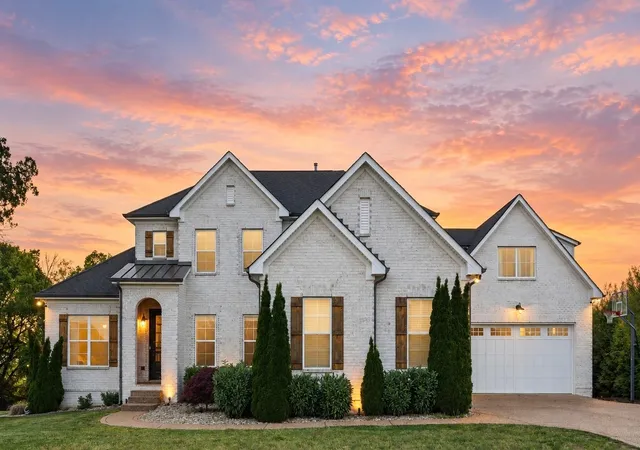 Photo 1 of Mansion for sale at 119 Sperance Ln, Gallatin, TN 37066 | MLS# 3597841 | Listing updated on 2026-09-29