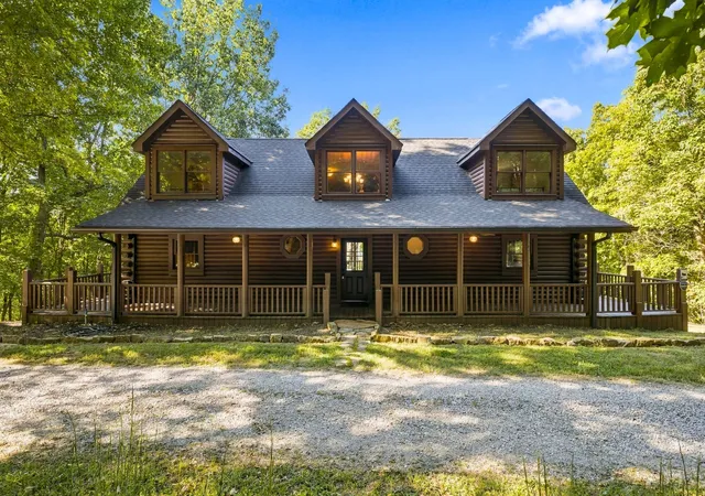 Photo 4 of Single family home for sale at 256 Vista Vue Trl, Pelham, TN 37366 | MLS# 3597896 | Listing updated on 2026-10-04