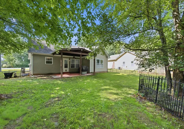 30th image of 808 Dunbar Cave Rd, Clarksville, TN 37043 | MLS# 3302548