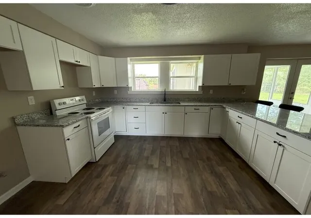 Photo 3 of Single family home for sale at 395 Price Cir, Spring City, TN 37381 | MLS# 3336962 | Listing updated on 2026-08-30
