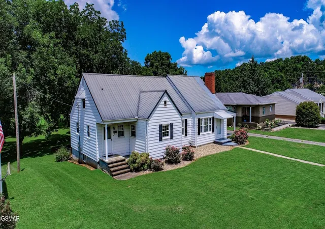 2nd image of 125 Washington Avenue, Newport, TN 37821 | MLS# 3321022