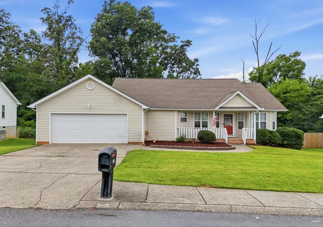 Single family home for sale at 130 Chestnut Ridge Rd, Ringgold, GA 30736 | MLS# 3546471