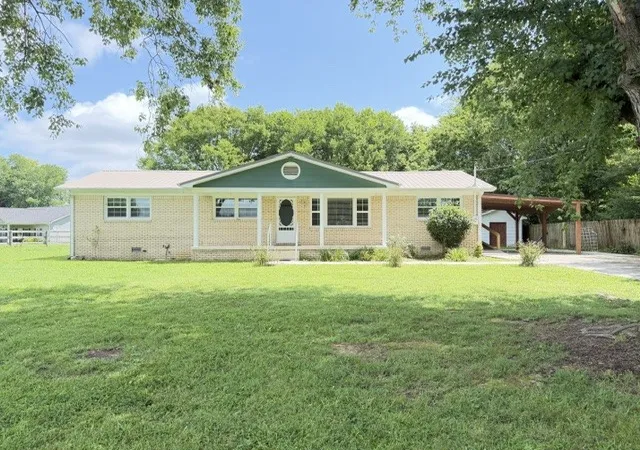 1st image of 1300 Pleasant Ridge Rd, Huntland, TN 37345 | MLS# 3298041