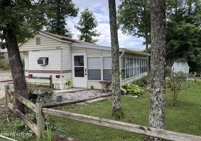 1st image of 160 Apache Tr, Crossville, TN 38572 | MLS# 3298036