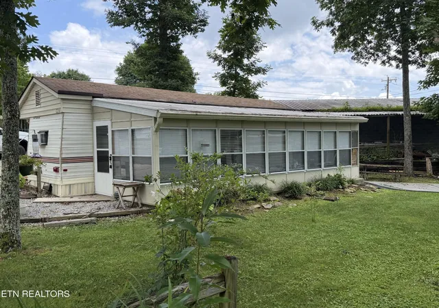 2nd image of 160 Apache Tr, Crossville, TN 38572 | MLS# 3298036