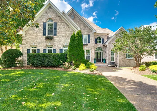 Photo 1 of Single family home for sale at 240 Temple Crst Trl, Franklin, TN 37069 | MLS# 3312586 | Listing updated on 2026-08-28