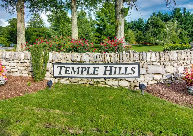 Photo 3 of Single family home for sale at 240 Temple Crst Trl, Franklin, TN 37069 | MLS# 3312586 | Listing updated on 2026-08-28