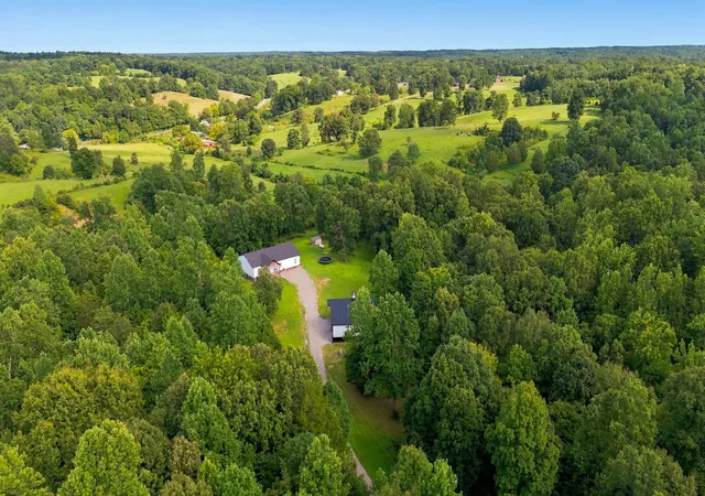 61st image of 4251 Old Metal Rd, Palmyra, TN 37142 | MLS# 3298067