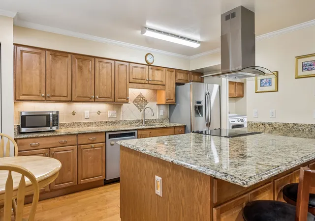 Photo 1 of Townhouse for sale at 106 Plantation Ct, Nashville, TN 37221 | MLS# 3303938 | Listing updated on 2026-09-05