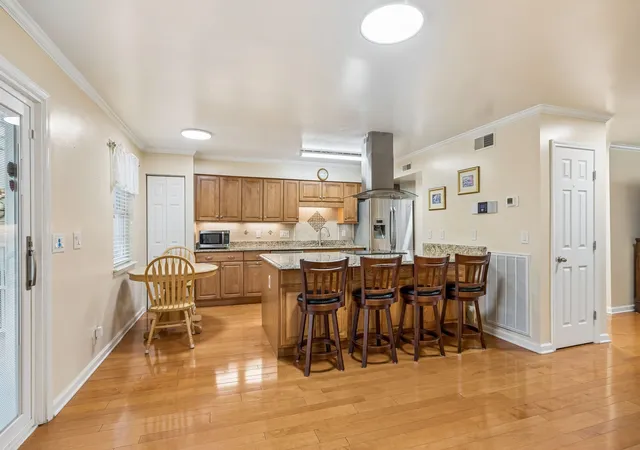 Photo 2 of Townhouse for sale at 106 Plantation Ct, Nashville, TN 37221 | MLS# 3303938 | Listing updated on 2026-09-05
