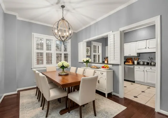 Photo 4 of Townhouse for sale at 201 Westchase Dr, Nashville, TN 37205 | MLS# 3298072 | Listing updated on 2026-08-31