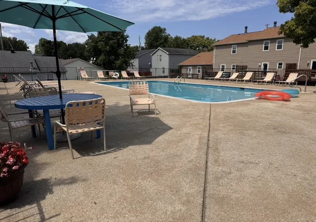 Photo 2 of Single family home for sale at 102 River Bnd Rd, Hendersonville, TN 37075 | MLS# 3298102 | Listing updated on 2026-08-09