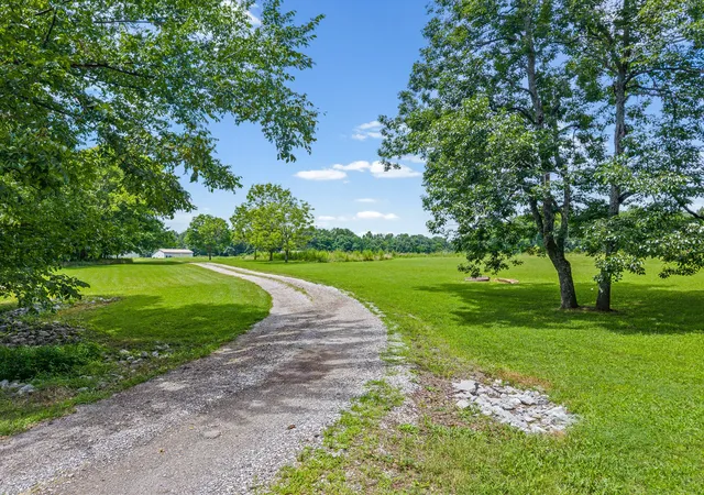 4th image of 3055 Quisenberry Ln, Hopkinsville, KY 42240 | MLS# 3301713