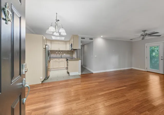 3rd image of 601 Boyd Mill Ave #H2, Franklin, TN 37064 | MLS# 3298098