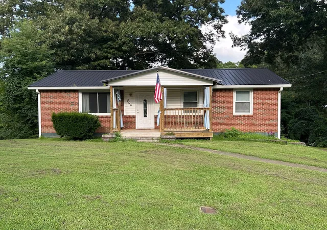 Photo 1 of Single family home for sale at 505 Ned Dr, Clarksville, TN 37042 | MLS# 3298137 | Listing updated on 2026-08-20