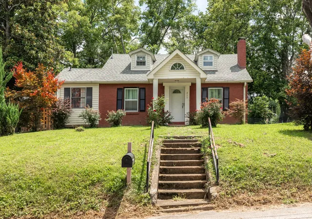 1st image of 311 W 15th St, Columbia, TN 38401 | MLS# 3298113