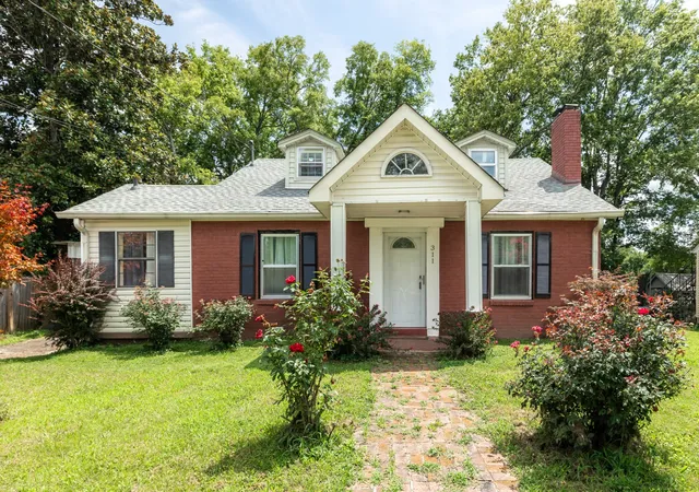 2nd image of 311 W 15th St, Columbia, TN 38401 | MLS# 3298113
