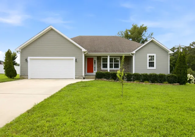 Photo 3 of Single family home for sale at 95 Luttrell Dr, Winchester, TN 37398 | MLS# 3298130 | Listing updated on 2026-09-24