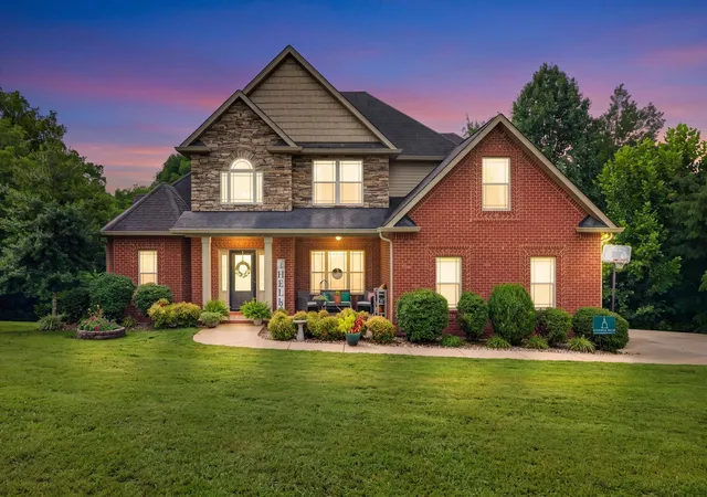 Photo 1 of Single family home for sale at 2380 Lock B Rd N, Clarksville, TN 37043 | MLS# 3298561 | Listing updated on 2026-09-19