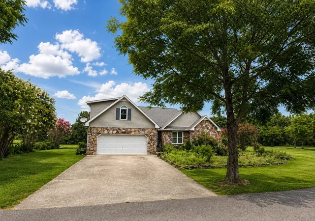 1st image of 118 Steeplechase Dr, Smithville, TN 37166 | MLS# 3304233
