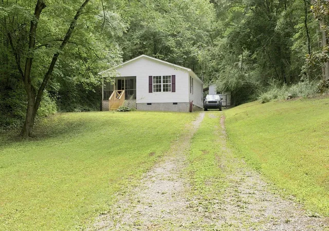3rd image of 220 Hicks Circle, Decatur, TN 37322 | MLS# 3298148