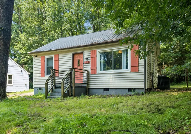 2nd image of 713 Woodlawn Dr, Clarksville, TN 37040 | MLS# 3298417