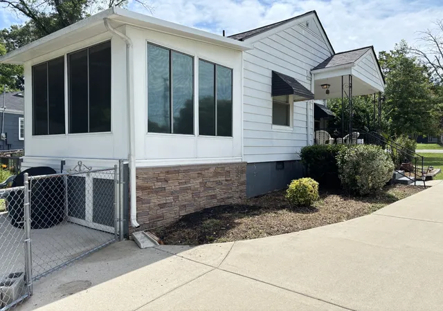 Photo 1 of Single family home for sale at 2825 Surrey Rd, Nashville, TN 37214 | MLS# 3298458 | Listing updated on 2026-08-23