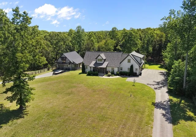 1st image of 8006 Rose Ridge Pvt Ln, Fairview, TN 37062 | MLS# 3306738