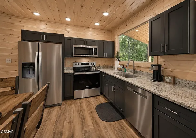 5th image of 2252 Misty Shadows Dr, Sevierville, TN 37862 | MLS# 3521105