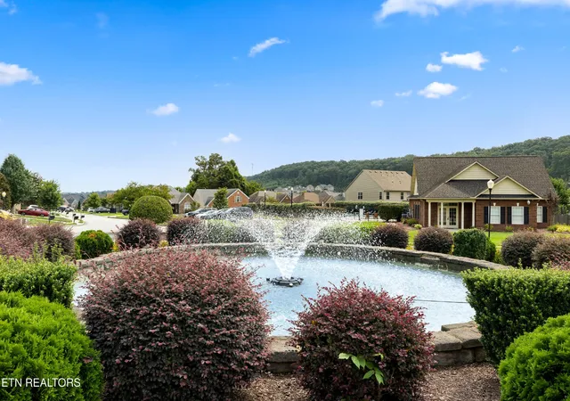 3rd image of 1731 Sawgrass Rd, Knoxville, TN 37922 | MLS# 3298468