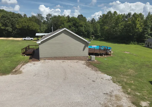 2nd image of 377 Lower Brush Creek Rd, Linden, TN 37096 | MLS# 3301919
