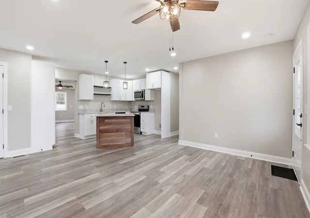 Photo 4 of Single family home for sale at 125 Old Shelbyville Hwy, Tullahoma, TN 37388 | MLS# 3306200 | Listing updated on 2026-10-07