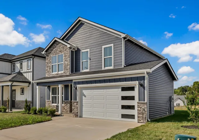 Photo 3 of Single family home for sale at 2732 Brewster Dr, Clarksville, TN 37042 | MLS# 3304671 | Listing updated on 2026-10-26