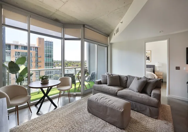 2nd image of 600 12Th Ave S #1706, Nashville, TN 37203 | MLS# 3305728