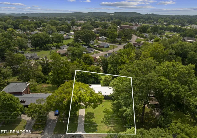 3rd image of 238 N Tulane Ave, Oak Ridge, TN 37830 | MLS# 3298537