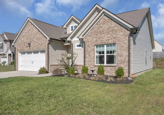 1st image of 718 Monarchos Bnd, Burns, TN 37029 | MLS# 3302476