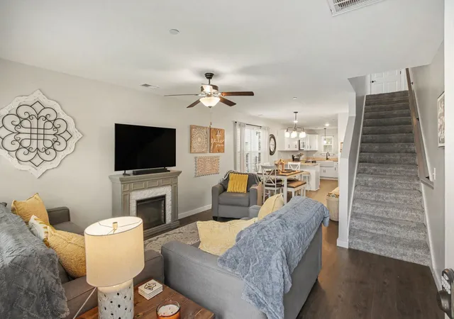 Photo 3 of Single family home for sale at 215 Emmett Dr, White House, TN 37188 | MLS# 3305687 | Listing updated on 2026-10-07