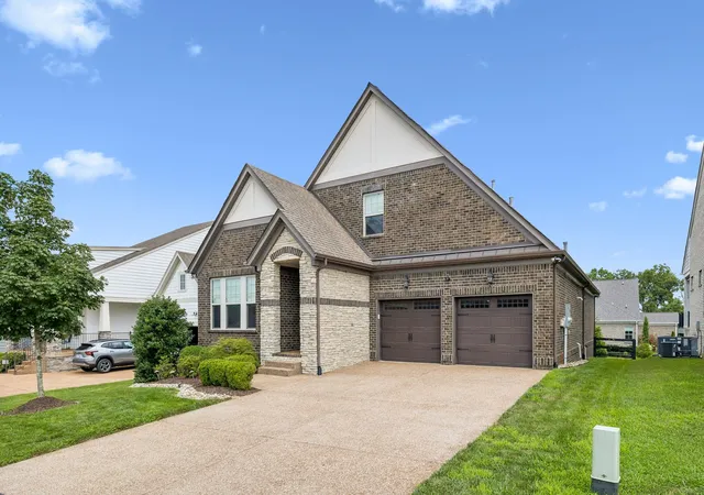 Photo 3 of Single family home for sale at 421 Edenfield Pass, Nolensville, TN 37135 | MLS# 3304136 | Listing updated on 2026-08-21