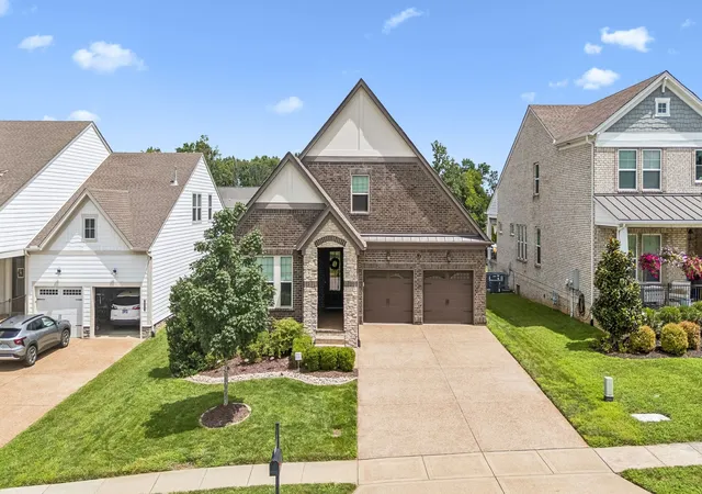 Photo 4 of Single family home for sale at 421 Edenfield Pass, Nolensville, TN 37135 | MLS# 3304136 | Listing updated on 2026-08-21