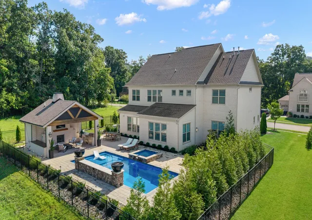 Photo 1 of Single family home for sale at 3125 Chase Point Dr, Franklin, TN 37067 | MLS# 3309046 | Listing updated on 2026-09-22