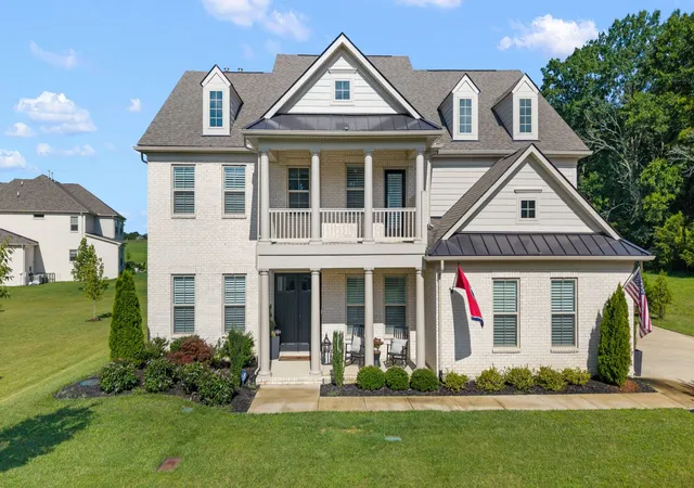 Photo 2 of Single family home for sale at 3125 Chase Point Dr, Franklin, TN 37067 | MLS# 3309046 | Listing updated on 2026-09-22