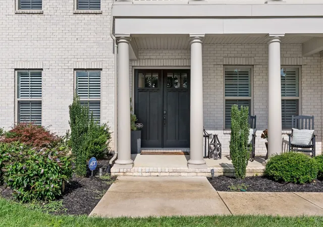 Photo 3 of Single family home for sale at 3125 Chase Point Dr, Franklin, TN 37067 | MLS# 3309046 | Listing updated on 2026-09-22