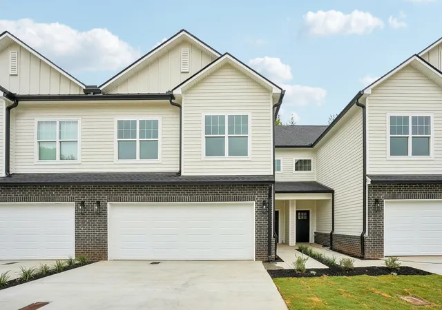Photo 2 of Townhouse for sale at 1064 Stagecoach Dr, White House, TN 37188 | MLS# 3299527 | Listing updated on 2026-10-05