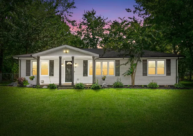 image of 3594 Oakwood Rd, Woodlawn, TN 37191 | MLS# 3314634