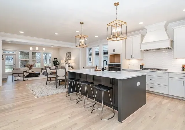Photo 3 of Single family home for sale at 2528 Park Dr, Nashville, TN 37214 | MLS# 3299510 | Listing updated on 2026-09-03
