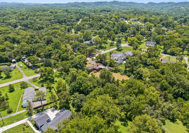 4th image of 725 Newberry Rd, Nashville, TN 37205 | MLS# 3316087